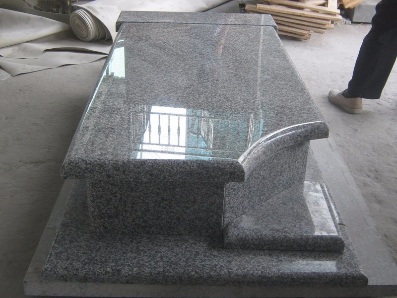 G655 Granite European-style stone monuments PL029